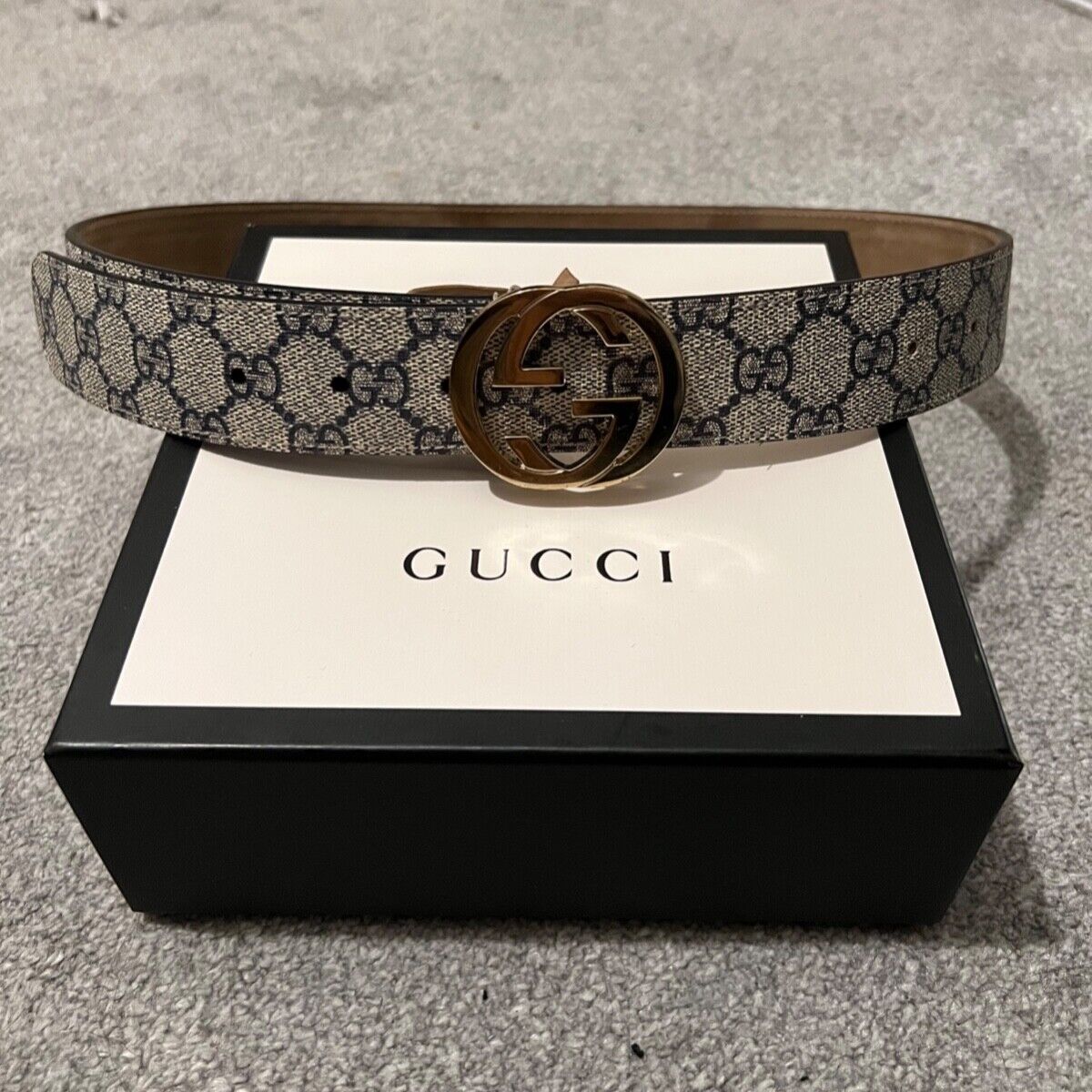 Gucci Mint Green Double G Skinny Belt Size 80/32 - Yoogi's Closet