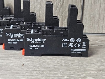 SCHNEIDER ELECTRIC RSZE1S48M Relay Socket 250VAC 10AMP RSB  - lot of 5