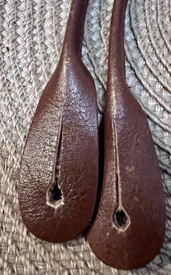 "Dos (2) tirantes/frenos/orejas de cuero con botones marrón de repuesto para hombre de 8"" de largo" Foto 3 de 4