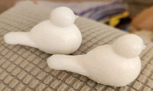 Vintage MCM Wilkerson White Milk Glass Pair Of Small Doves Birds