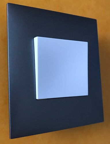 Interrupteur Mural Arnould Espace Evolution – Magnésium, Connexion Rapide, Complet