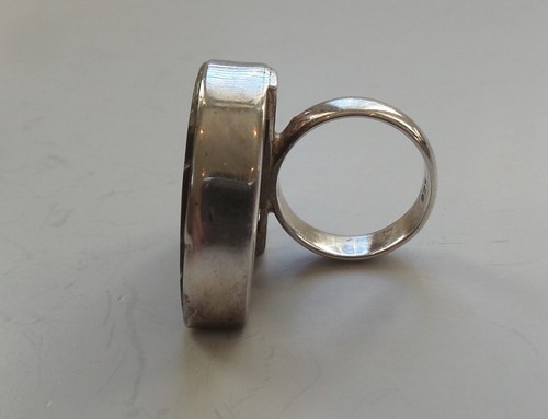 Sterling Silver Ladies Ring, Contemporary Design with Nautilus, Size 8.25 - Picture 8 of 8