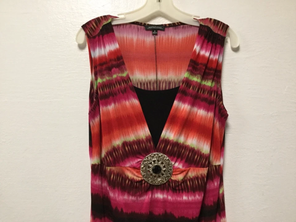 Vestido brillante para mujer talla mediana rojo negro look en capas sin mangas anotaciones 27 Foto 2 de 4