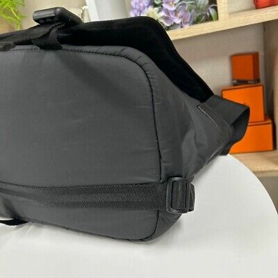 Y-3 Large Capacity Messenger Bag Oversized Logo Black Size Y-3 Large Capacity Messenger Bag Oversized Logo Black Size