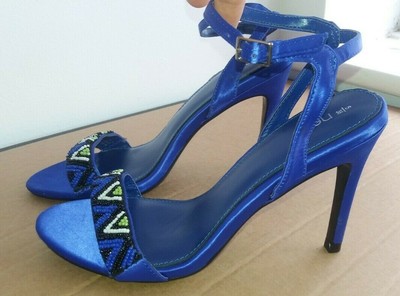 ladies blue sandals size 5