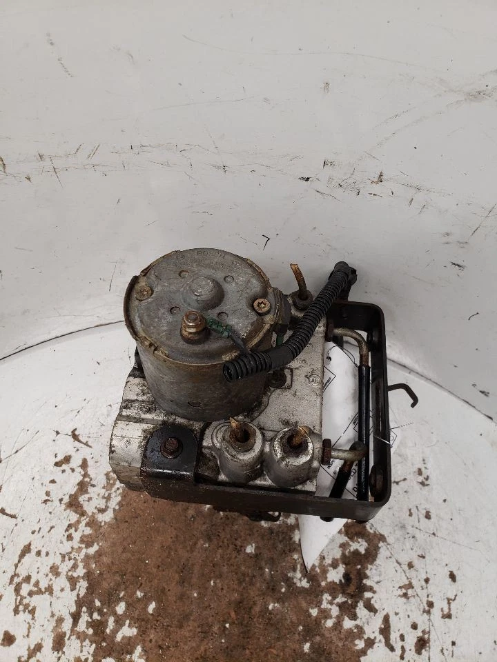 Conjunto de piezas de freno antibloqueo para 96-99 Bonneville 1425056 Foto 2 de 4