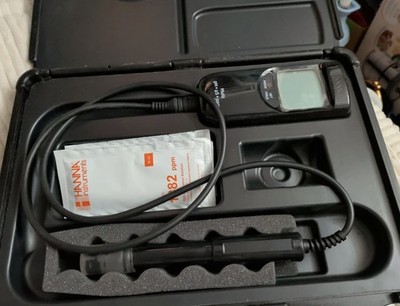 Hanna Instruments HI 991300 pH/Temperature Meter Probe & Case(EB1084)