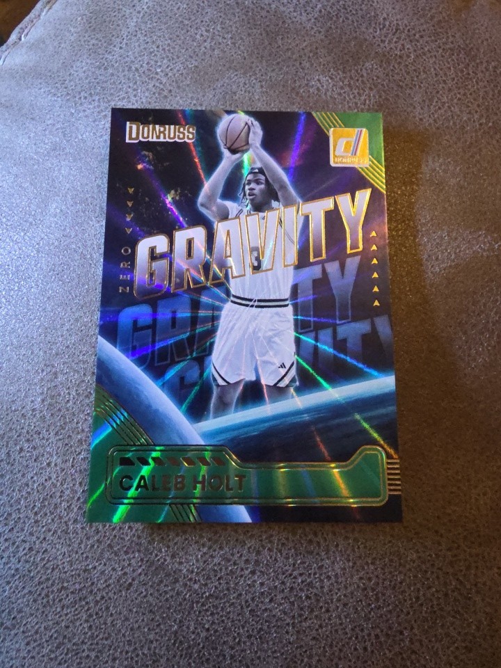 Caleb Holt 2025-26 Panini Donruss Basketball Zero Gravity Holo Green Laser #2