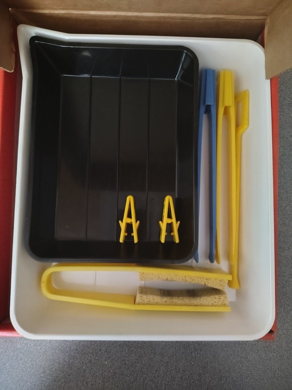 Lot Vintage Yankee Developing Trays 3-8x10 in box, 3-5x7 trays plus tools, used