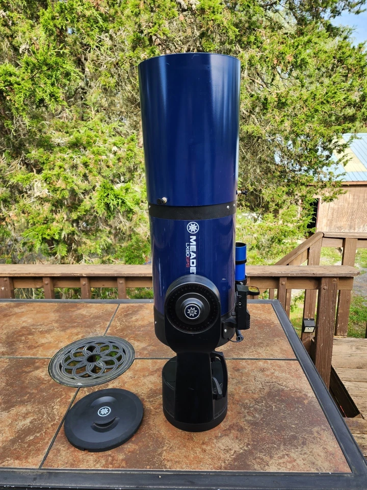 Meade LX90 GPS UHTC 8” Schmidt Cassegrain Telescope w Red Dot Finder and More! - Image 4 of 4
