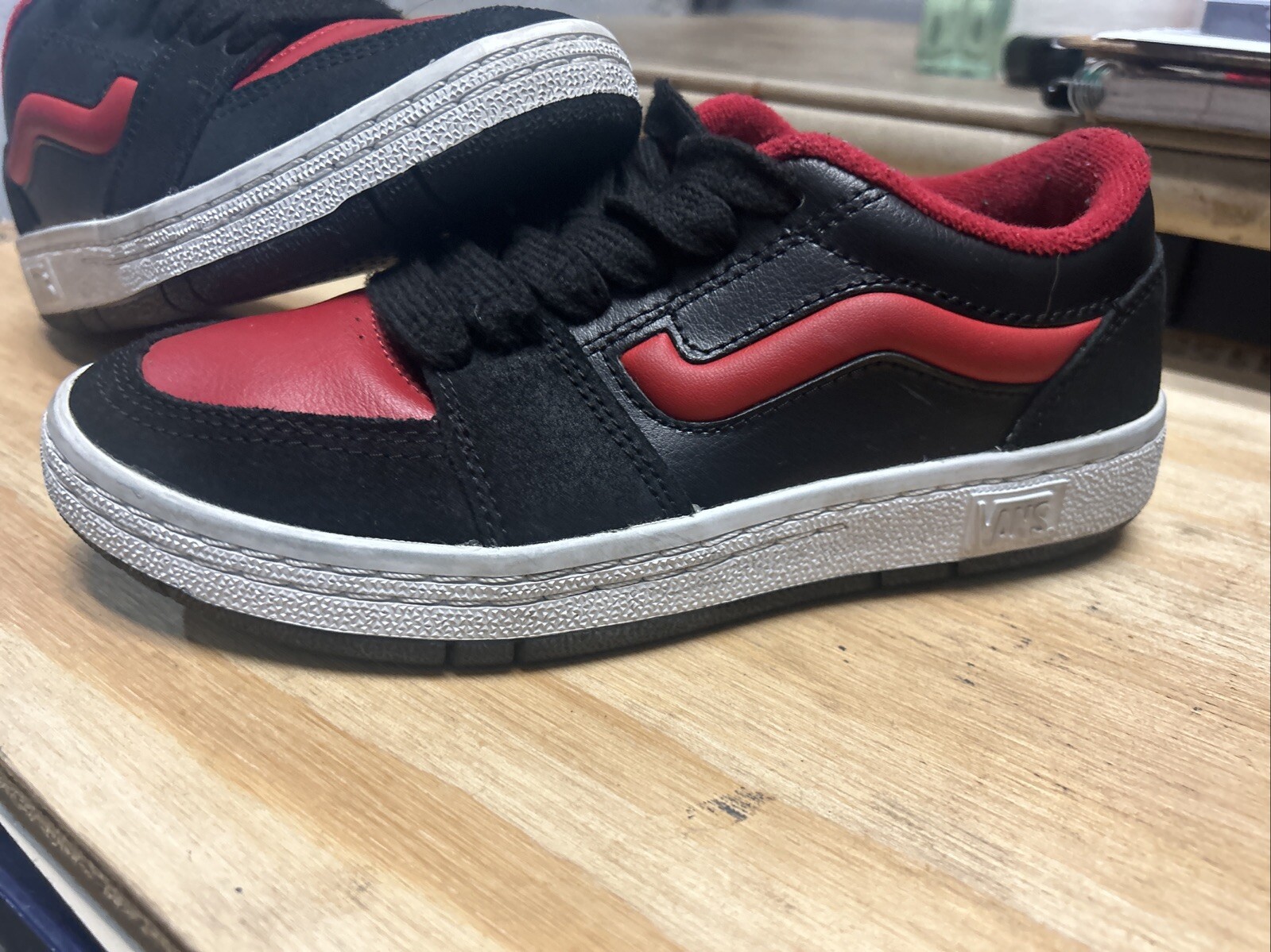 SAOLA Scarpe da ginnastica stringate Vans Off The Wall in pelle scamosciata pelle 500383 uomo 5 5 donna 7