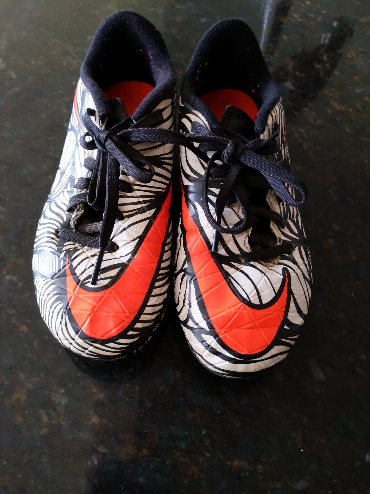 kids hypervenom soccer cleats