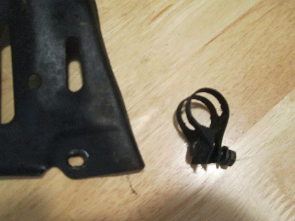 Honda MT250 Elsinore Skid Plate and Mounting Bolts 1974 1975 1976 - Изображение 2 из 4