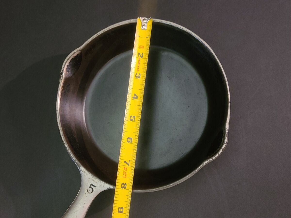Vintage Cast Iron Skillet 6 1/2” Back Mark: Q with Front Vintage Cast Iron Skillet 6 1/2” Back Mark: Q with Front