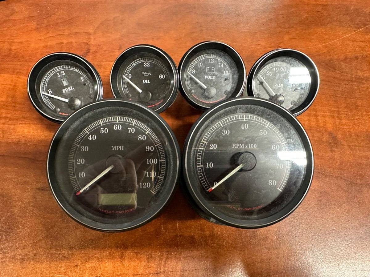 2008-2013 Harley Davidson Electra Road Street Glide Gauge