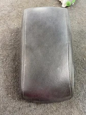 07 Chevrolet Impala Center Console Armrest Assembly W/ Hinge 