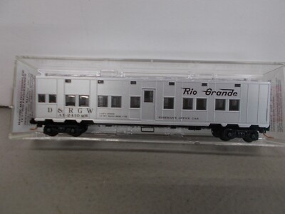 MICROTRAINS-#116020.1-D &RGW-50' TROOP SLEEPER CAR #AX-2410MW-N-SCALE