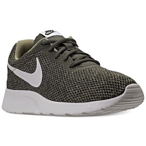 men's tanjun se casual sneakers