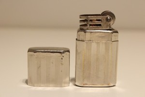VINTAGE WW2 ERA RARE NICE CHROMED BRASS  CIGARETTES CIGAR BENZIN PETROL LIGHTER