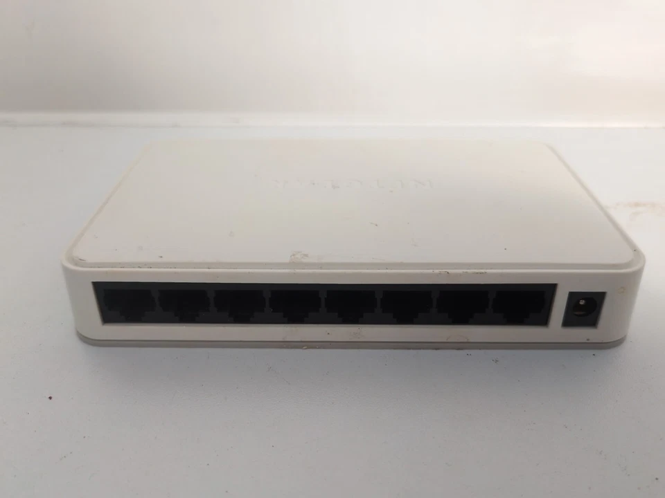 Netgear GS208 Ethernet Switch & Power Supply  - Image 3 of 4