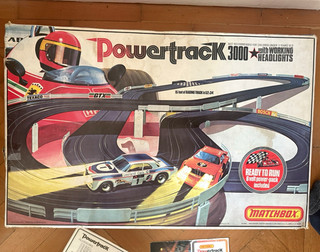 Matchbox Powertrack 3000 Analogue Slot Car Set Track 2 Cars 2 Controllers 1970s