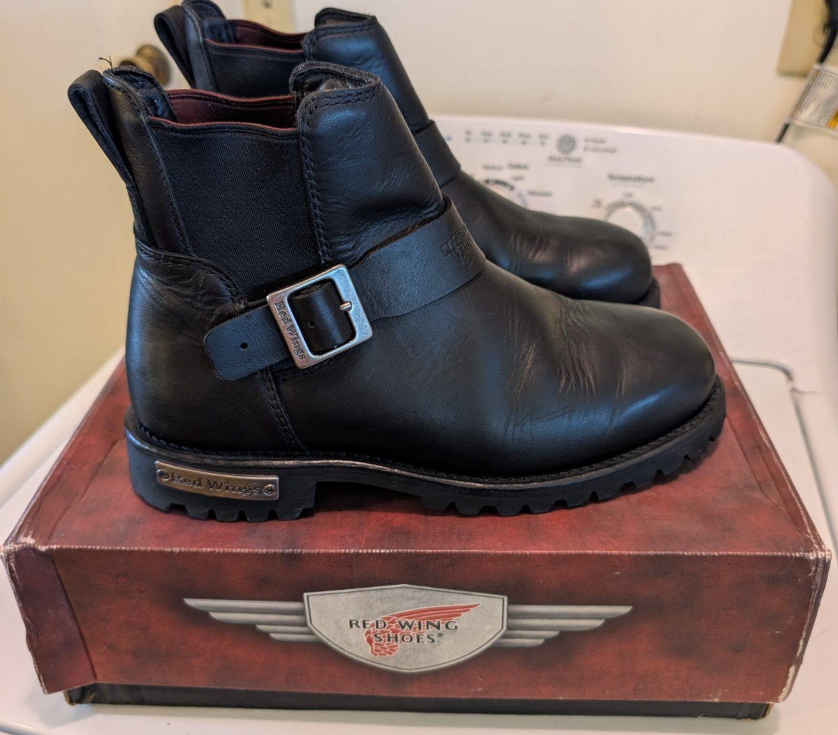 Red Wing 977 Pull On Boots Black Leather Vibram Lug Ankle Buckle