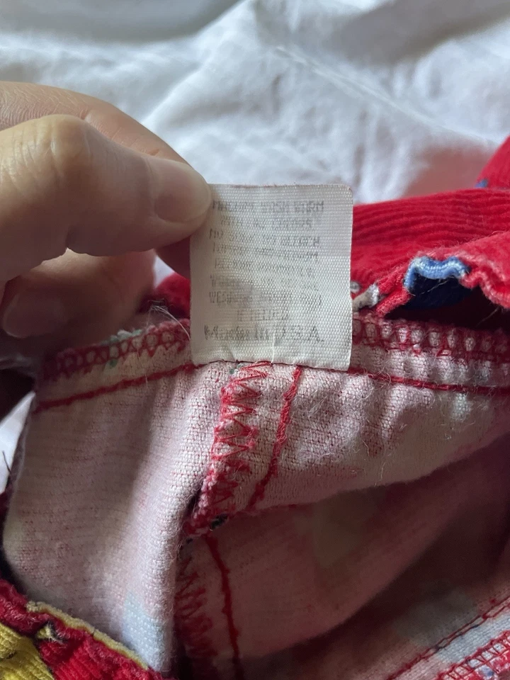 Macacão infantil vintage Oshkosh B’Gosh vermelho veludo Kennel Klub 6-9 meses - Imagem 4 de 4