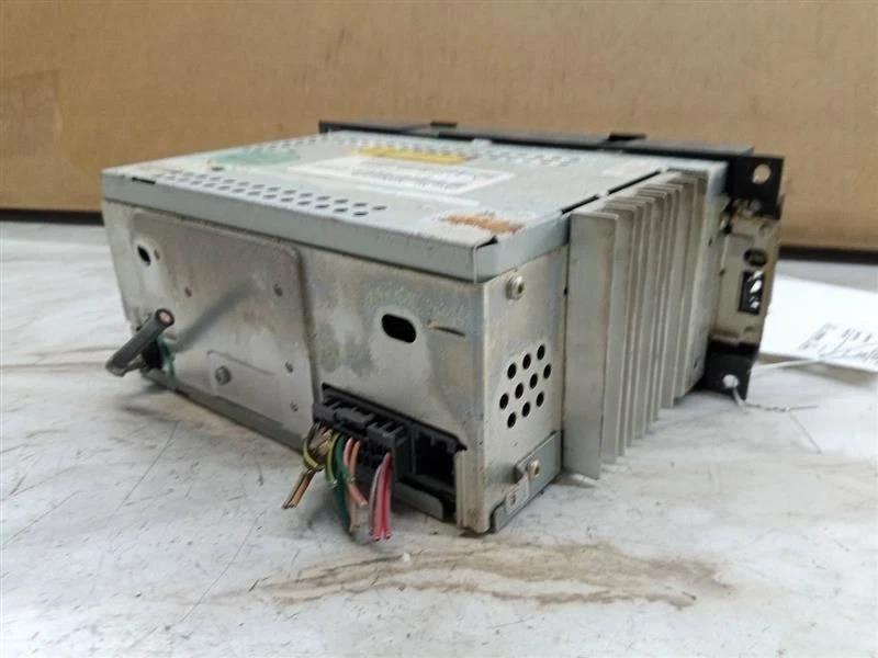 Jeep Patriot 2008 AM-FM CD EQ receptor radio P05064171ak Foto 3 de 4