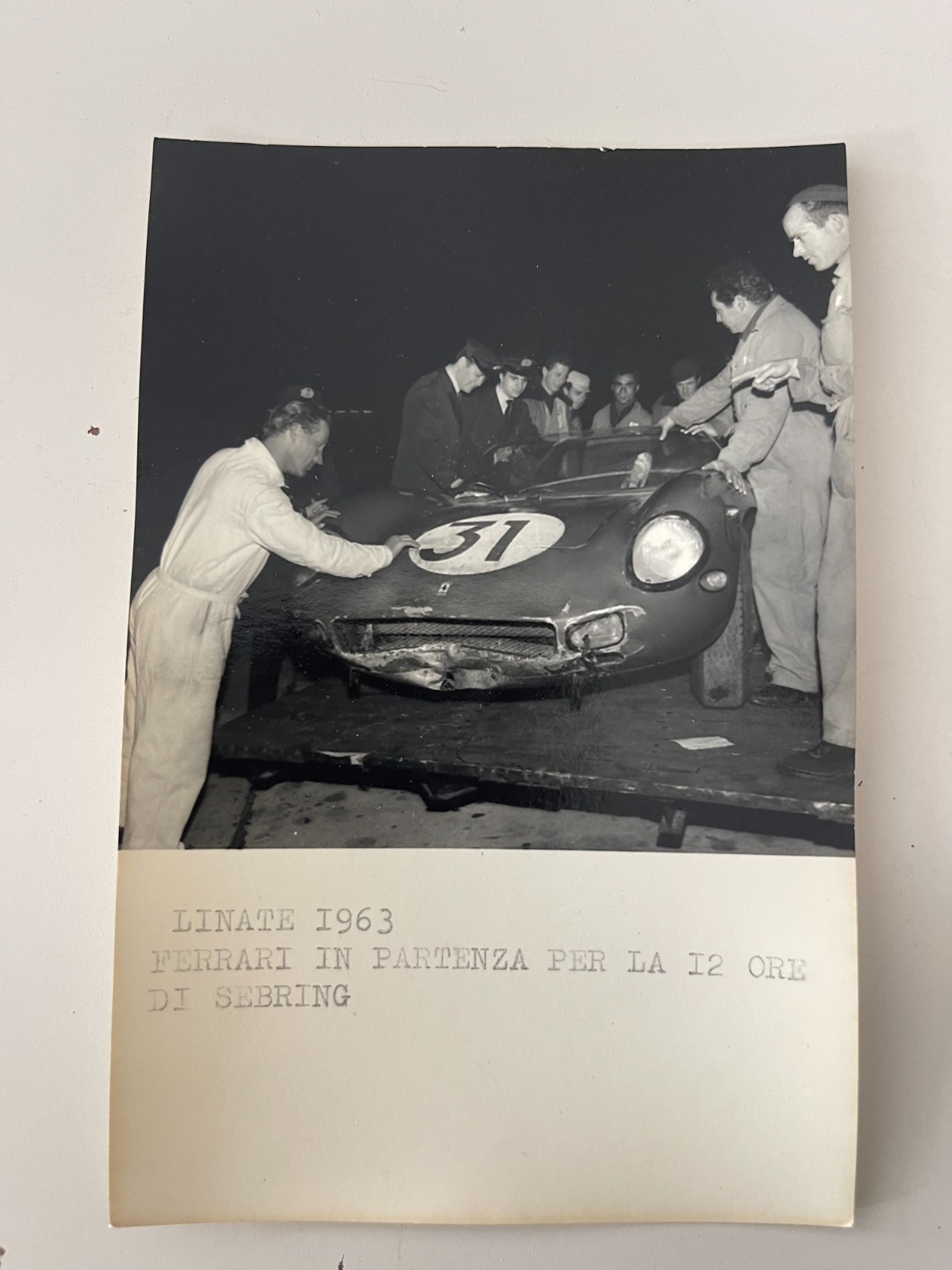 FERRARI  IN PARTENZA PER 12 ORE  SEBRING - FOTO 15x10 originale