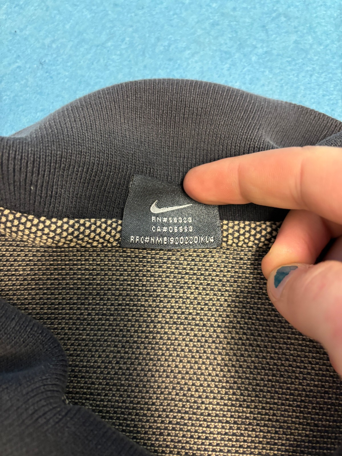 Used Nike Button Up, Size Medium - image 3