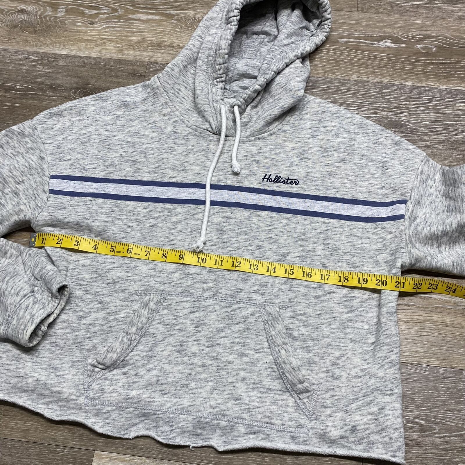 HOLLISTER Pullover Drawstring Tie Grey Cropped Ho… - image 7