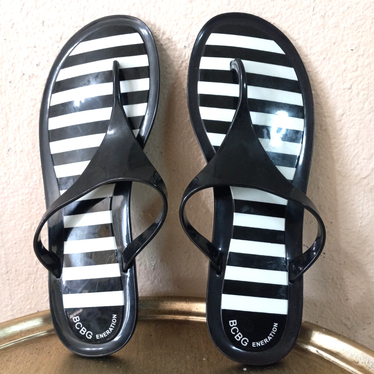 Bcbgeneration flip online flops