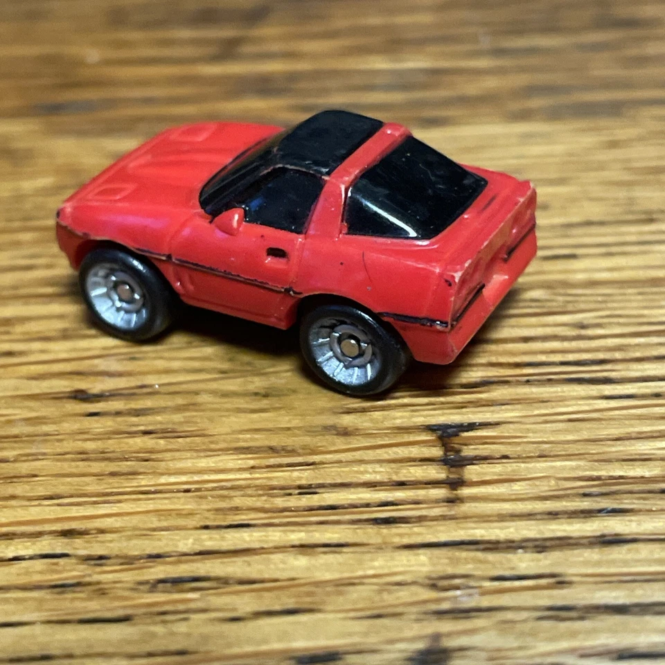 Micro Machines Chevy Corvette Vette 1987 vintage Galoob mini coche rojo Foto 3 de 4