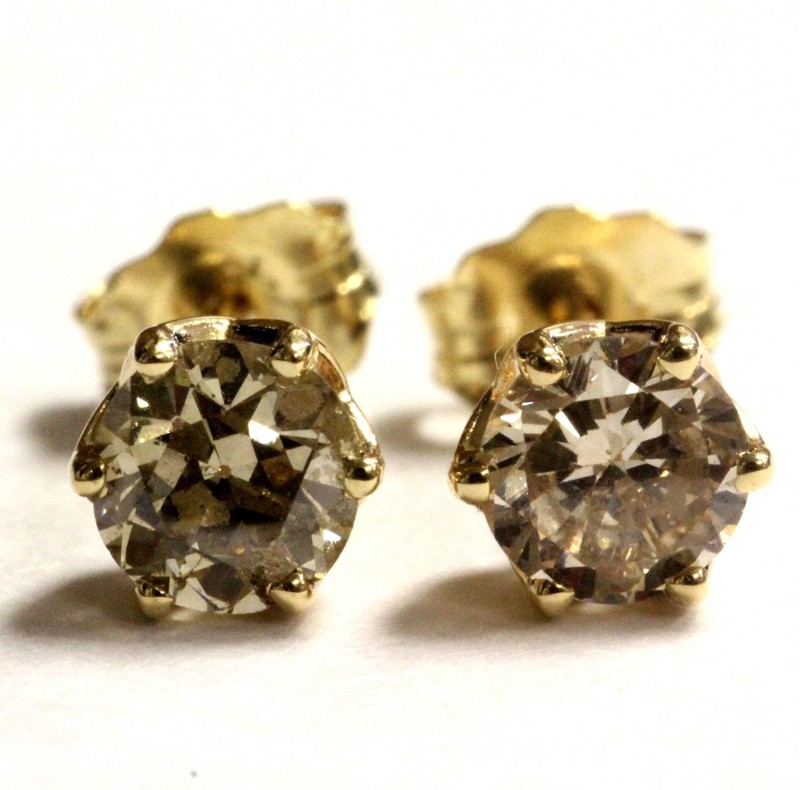 14k yellow gold .74ct Brown champagne round diamond 6 prong woven stud earrings