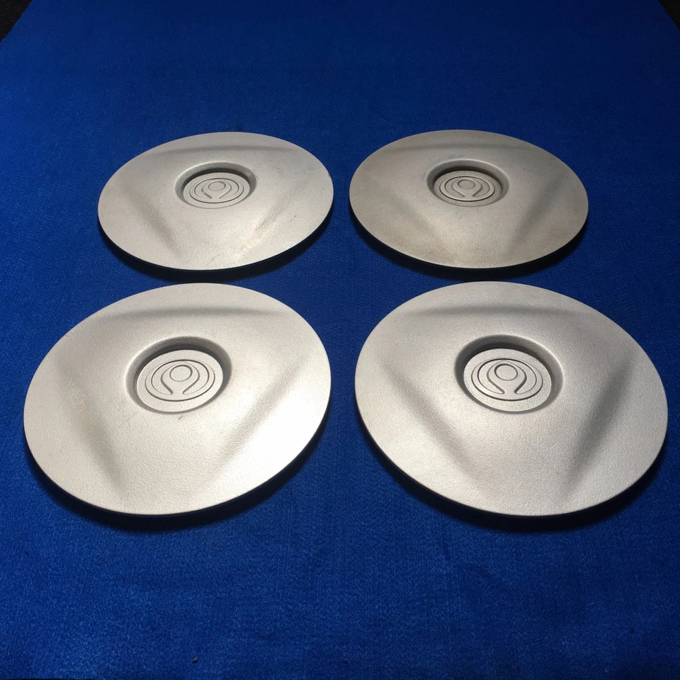 UN JUEGO de tapas centrales OEM 1995 Mazda Millenia 8613 #64767 Foto 2 de 4