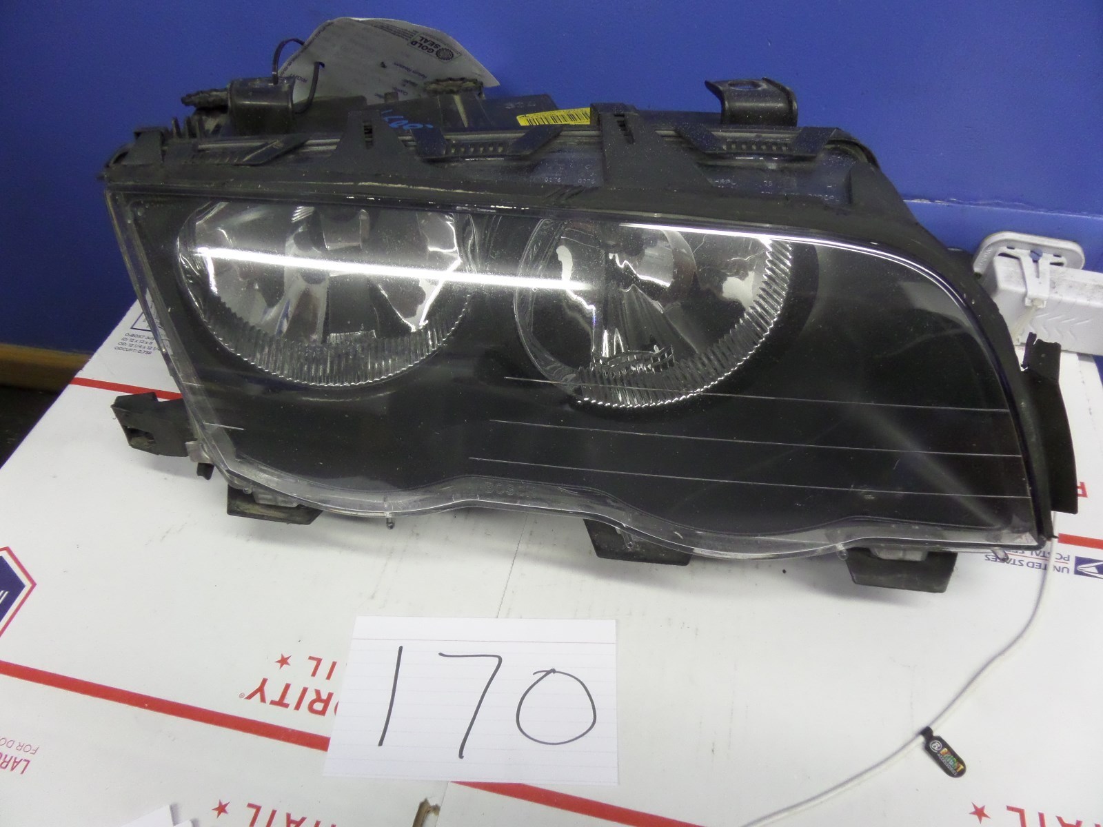 1999 - 2001 BMW 323  Passenger  Side Halogen  Headlight front light