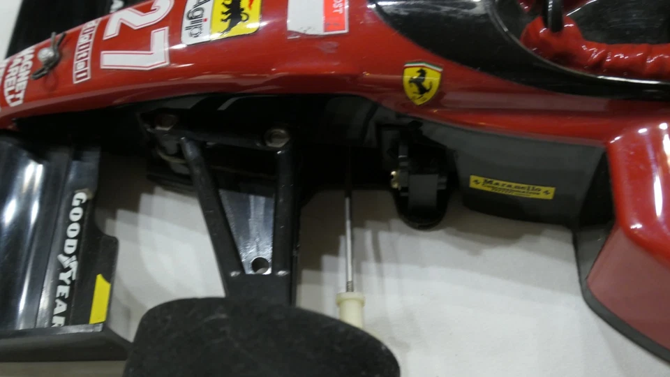 Tamiya-Formel 1- F101 F1 RC car Ferrari 643 cpl. ausgebaut - Bild 4 von 4