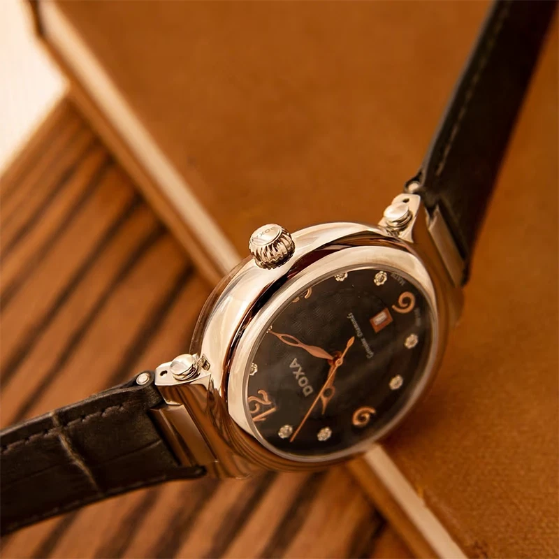 DOXA Women's Black mother-of-pearl Dial Waterproof Stainless Steel Quartz Watch - Image 3 of 4