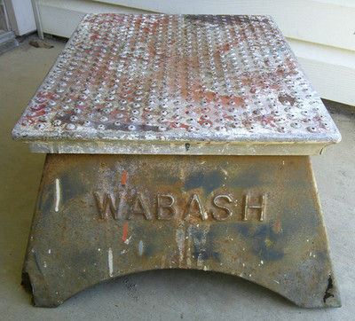 VINTAGE WABASH RAILROAD METAL STEP STOOL CONDUCTOR PASSENGER