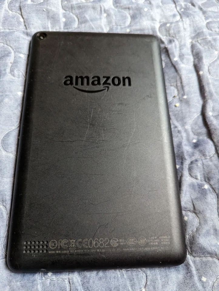 Amazon Kindle Fire 8 5th Gen 1.3Ghz Tablet SV98LN 8GB Wi-Fi 7" - Image 4 of 4