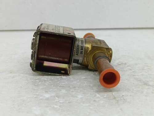 ALCO CONTROLS TYPE AMS SOLENOID VALVE WITH COIL - Picture 8 of 9