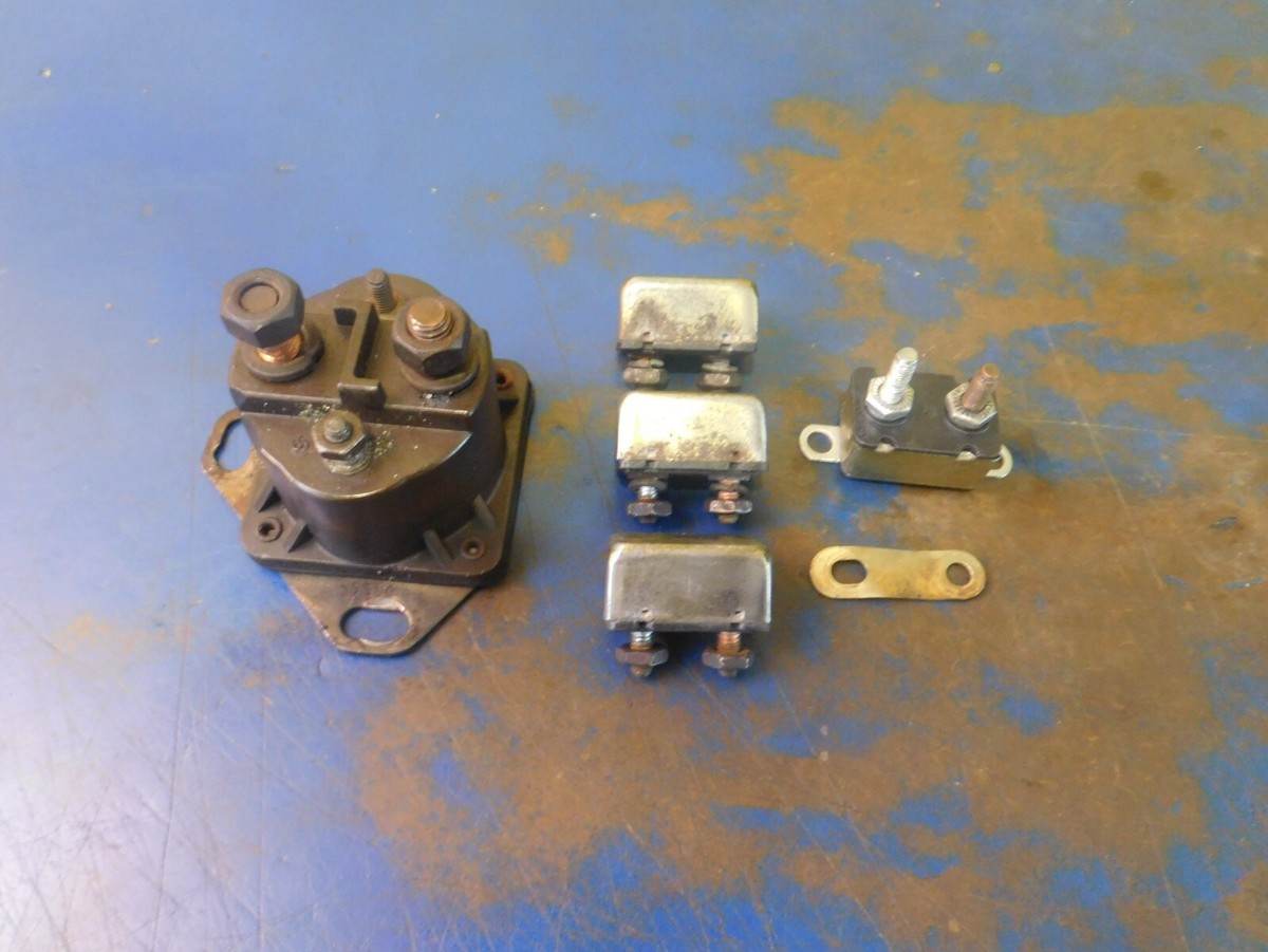 Y STARTER RELAY & 4 CIRCUIT BREAKERS PARTS LOT HARLEY DAVIDSON