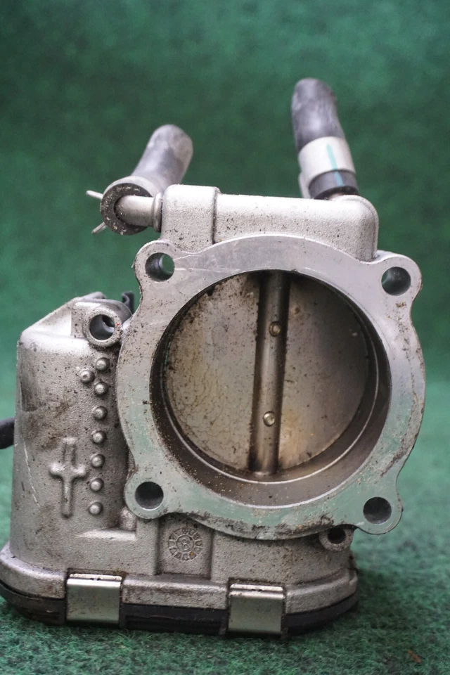 2019 起亚索伦托 2.4 升 TROTTLE 身体原始设备制造商 351002G600 44,643 英里 — 第 3/4 张图片