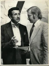 1977 Press Photo Henry Rothblatt with Dr. Leo J. Grant in New York - tua63746
