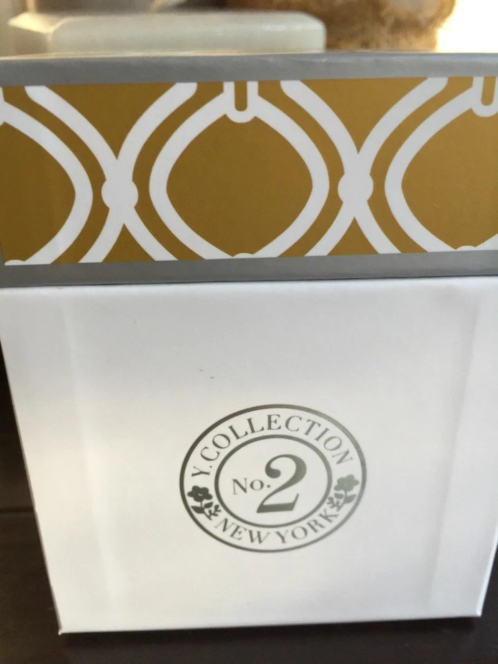 Yankee Candle Colección Y Brooke # No. Vaso de cera de soja de porcelana 2 perfumes de 8 oz Foto 3 de 4