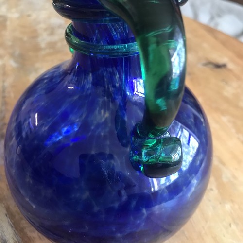 Vintage Hand Blown Art Glass Speckled Cobalt Blue Vase Applied Green Streaks - Picture 6 of 10