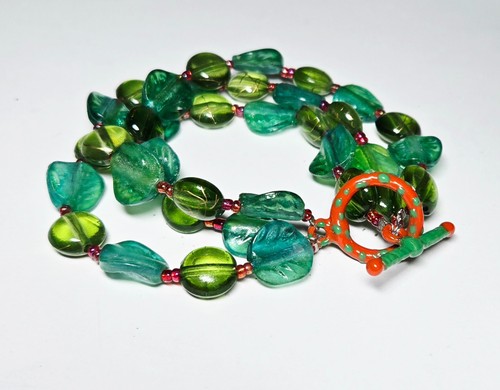 Colorful Bracelets Lot of 12 Rainbow Green Yellow Beaded Toggle Bracelet - Picture 7 of 23