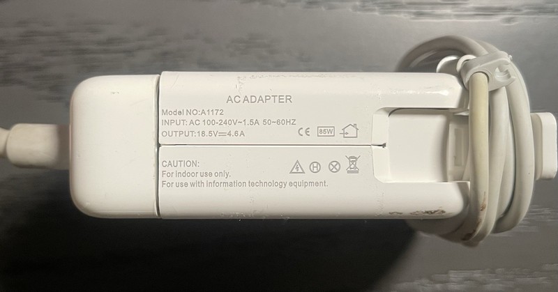 Apple A1172 85W MagSafe Power Adapter 18.5V 4.6A White for MacBook Pro