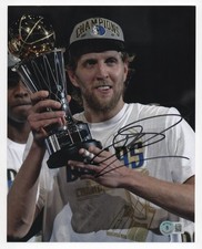 Dirk Nowitzki Autographs Cards and Photos for Panini 8