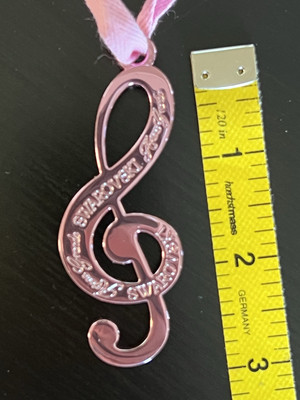 値下げ中　Swarovski Ariana Grande ショッパー　チャーム ARIANA GRANDE SWAROVSKI Rare Bag Charm Jewelry Purse Note